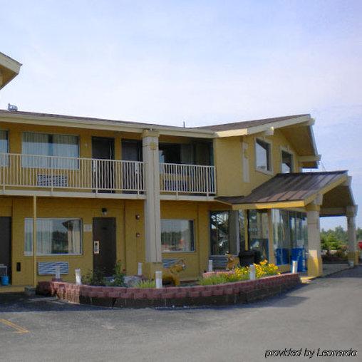 Big Spring Inn Madisonville Exteriör bild